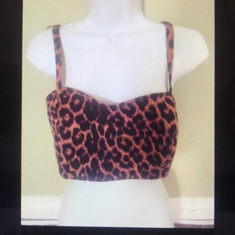 Forever 21  New Leopard Crop Top